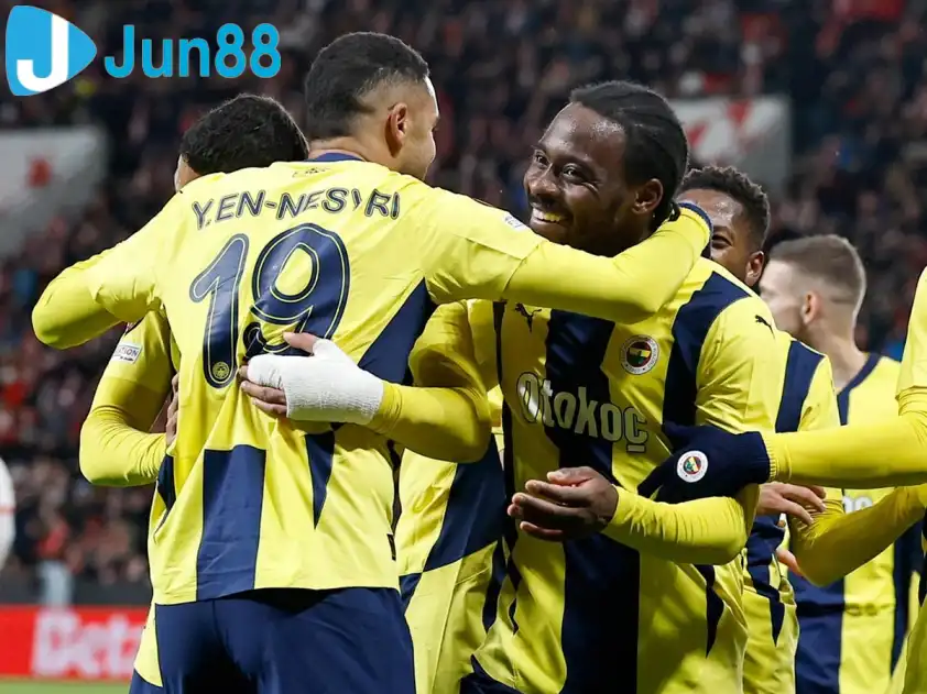 Fenerbahce và Nice đều không có điểm ở ngày đầu ra quân (Ảnh: ESPN) Fenerbahce và Nice đều không có điểm ở ngày đầu ra quân (Ảnh: ESPN)